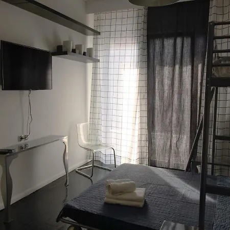 Restored, Immaculate @ Historic Center #1 Apartament *